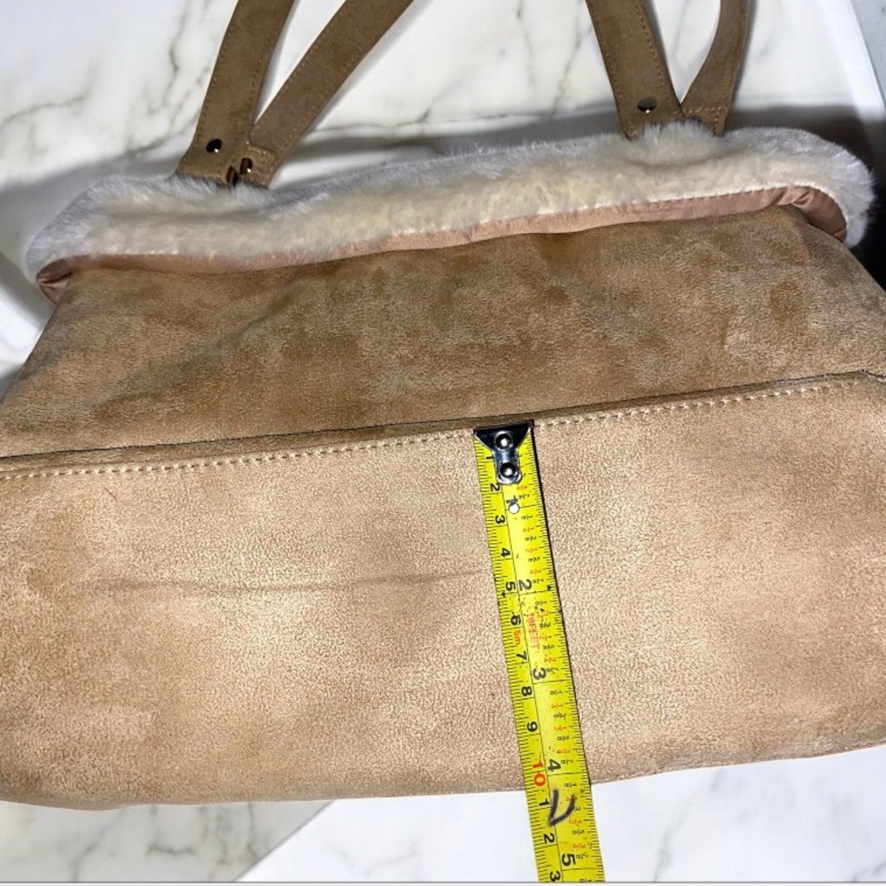 Bath and Bodyworks Bag - faux fur Tote Bag Purse - Picture 7 of 7